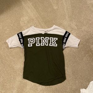 Victoria’s Secret Pink tshirt